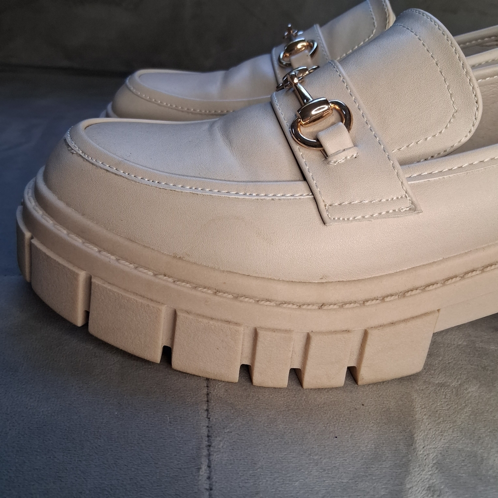 Steve Madden Approach Chunky Platform Loafers - Cream Gold Horsebit Size 7.5 - Picture 9 of 15